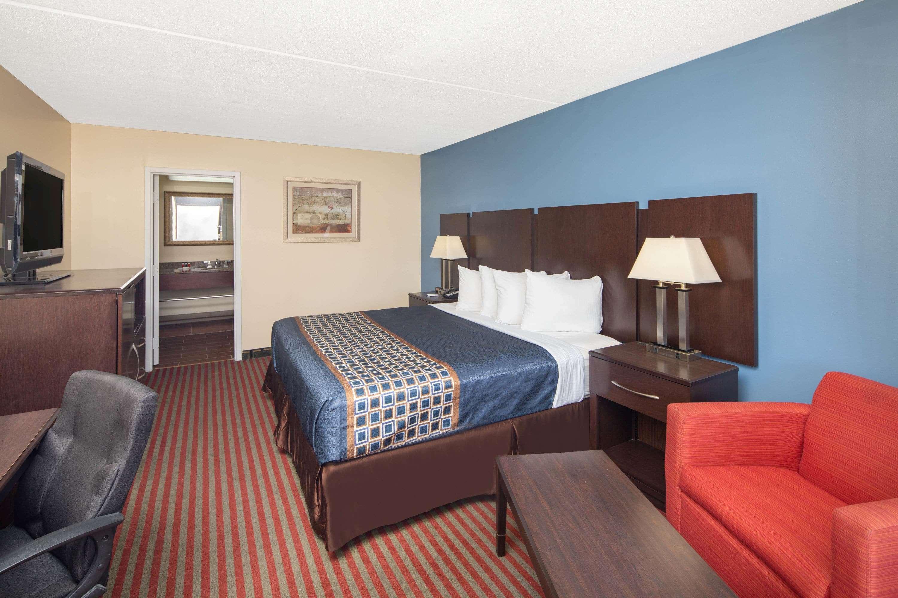 Travelodge By Wyndham Savannah Area/Richmond Hill Eksteriør bilde