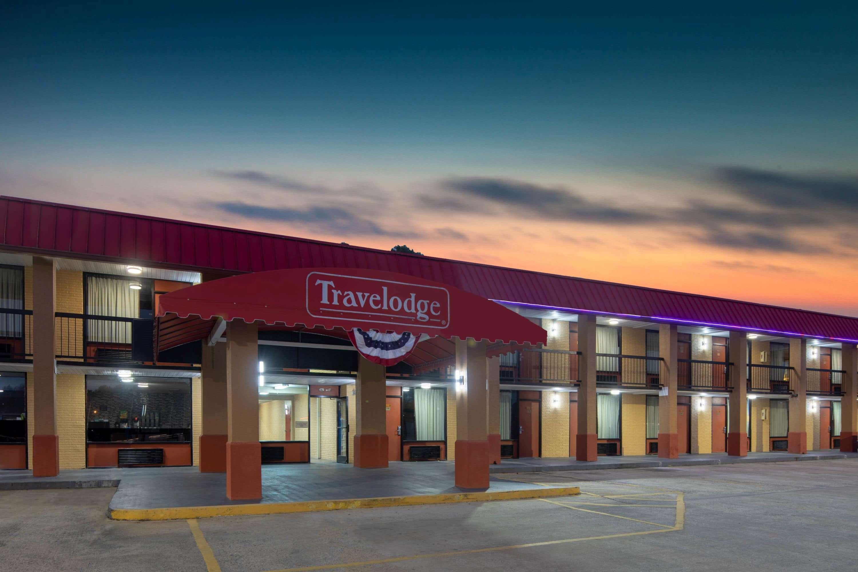 Travelodge By Wyndham Savannah Area/Richmond Hill Eksteriør bilde