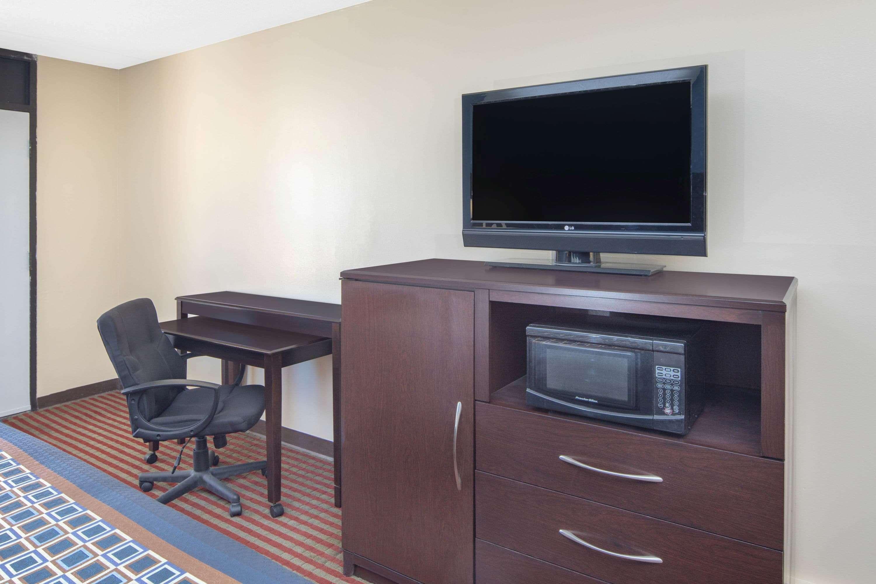 Travelodge By Wyndham Savannah Area/Richmond Hill Eksteriør bilde