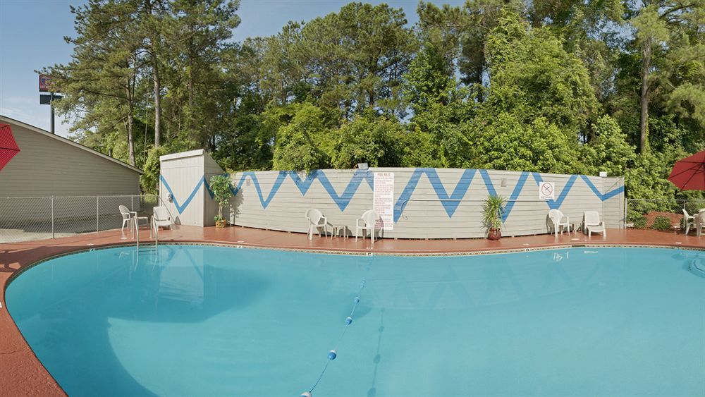 Travelodge By Wyndham Savannah Area/Richmond Hill Eksteriør bilde